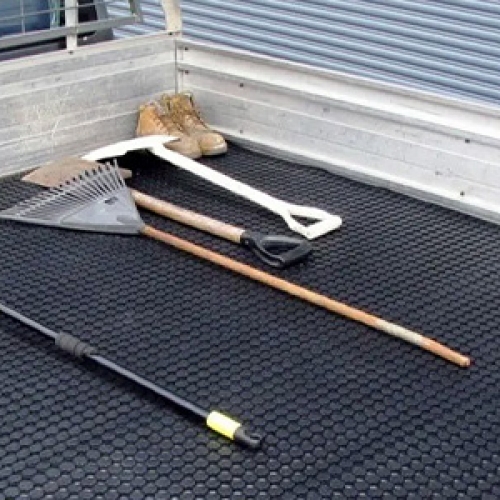 Revamp Your Ute with Ovesco's Rubber Matting