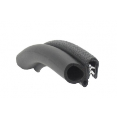 Pinchweld & Rubber on Side Black 60-054